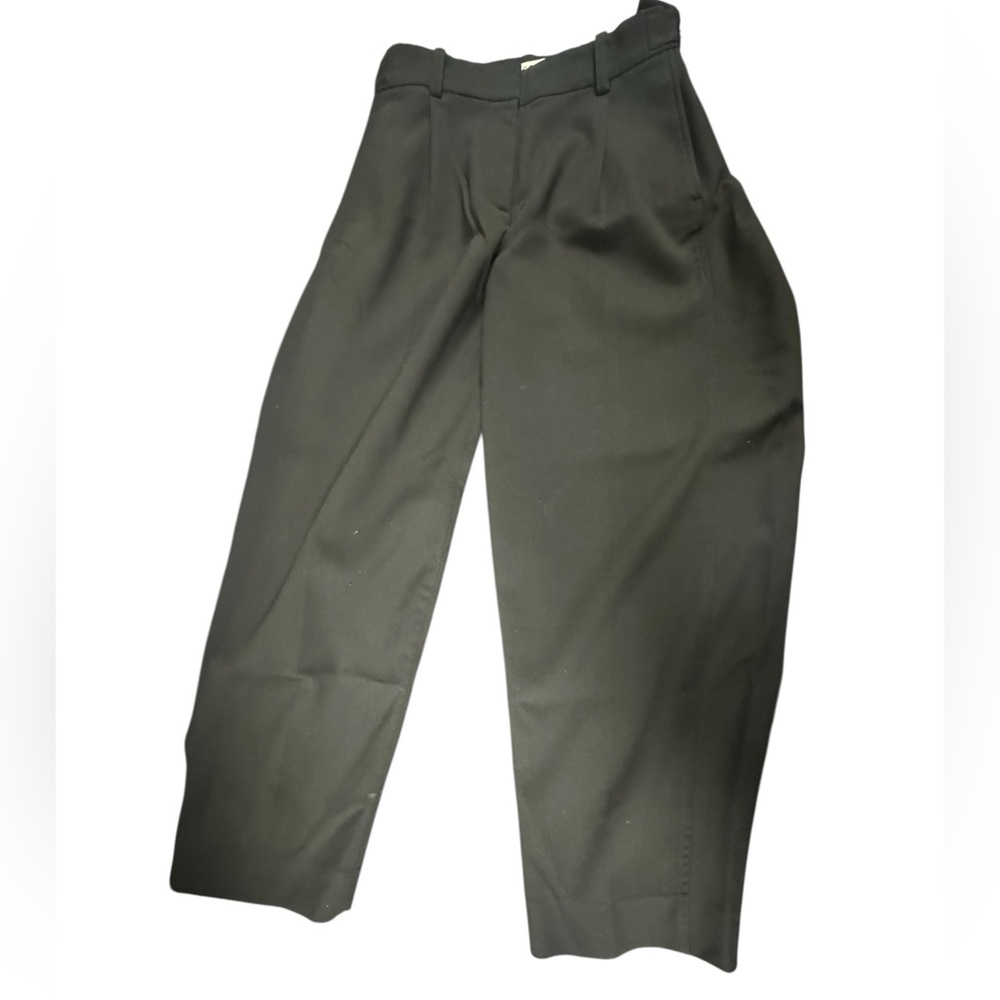 COS Black Trousers with Relaxed Fit and Pleats